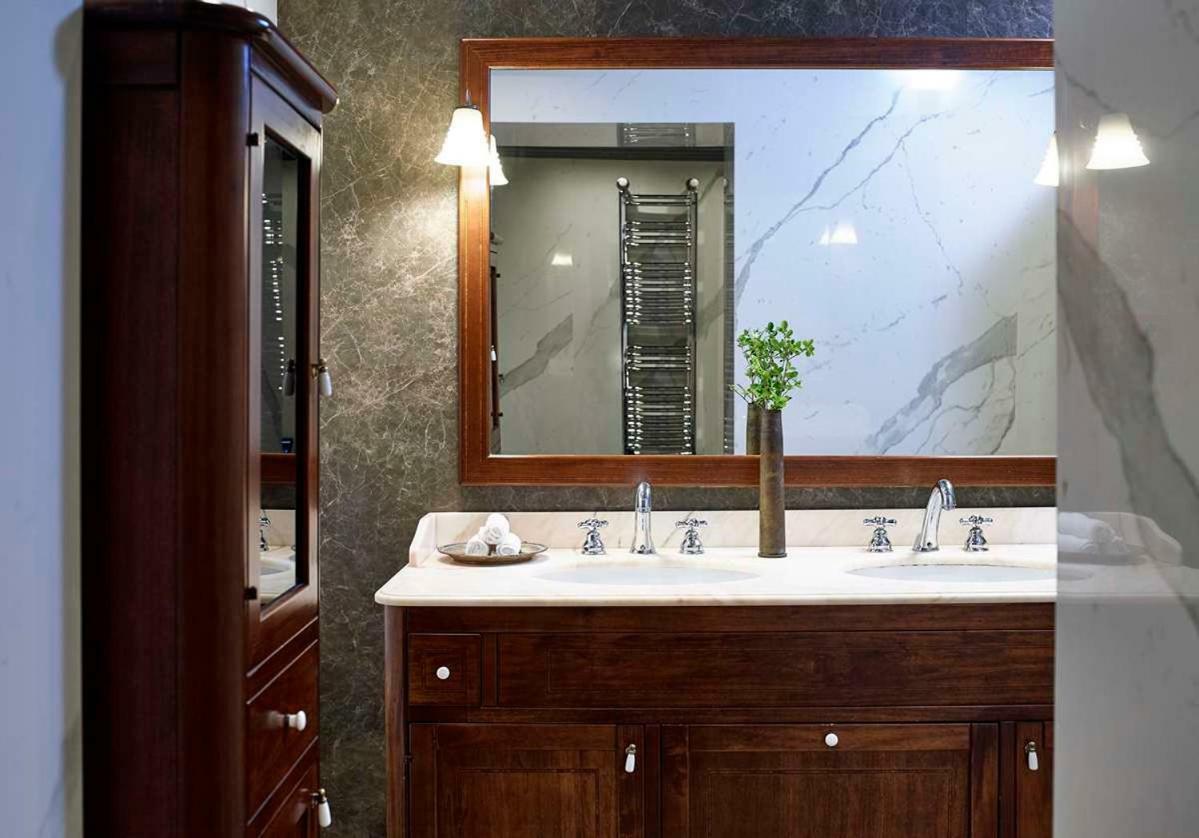 Villa Ioli- Beachfront Luxury Residence Игуменица Экстерьер фото
