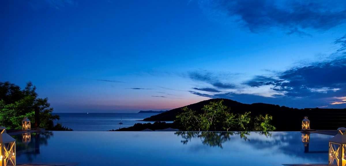 Villa Ioli- Beachfront Luxury Residence Игуменица Экстерьер фото